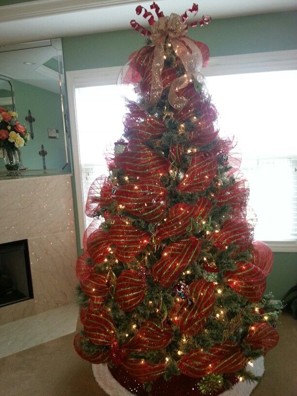 Christmas Tree Deco Mesh Tree Topper Beautiful Red And Green